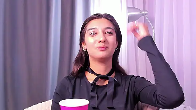 Elfy Rare  online show from 12, 10, 2025