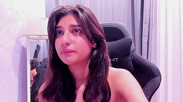 Elfy Rare  online show from 2, 11, 2025