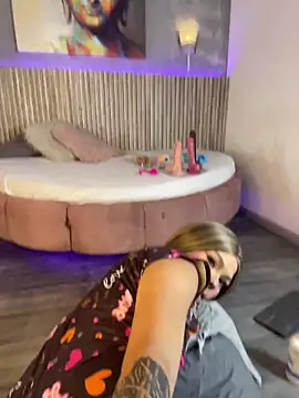 Saracooper   online show from 9, 1, 2026