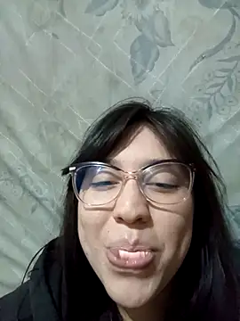 Snapshot of lareinalareinadelanal chatting on 14, 11, 2025 lareinalareinadelanal online show from 14, 11, 2025