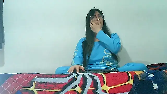 Snapshot of lareinalareinadelanal chatting on 22, 11, 2025 lareinalareinadelanal online show from 22, 11, 2025