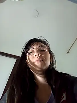 Snapshot of lareinalareinadelanal chatting on 10, 10, 2025 lareinalareinadelanal online show from 10, 10, 2025