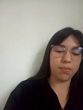 Snapshot of lareinalareinadelanal chatting on 16, 10, 2025 lareinalareinadelanal online show from 16, 10, 2025