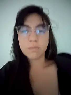 Snapshot of lareinalareinadelanal chatting on 11, 10, 2025 lareinalareinadelanal online show from 11, 10, 2025