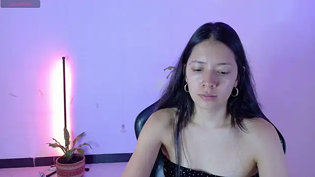 Sarasavage online show from 3, 3, 2026