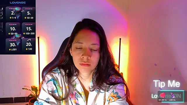 Sarasavage online show from 14, 5, 2026