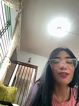 ElaRose 12 online show from 5, 4, 2026