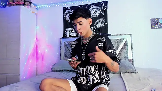 Dark Boy26 online show from 8, 10, 2025