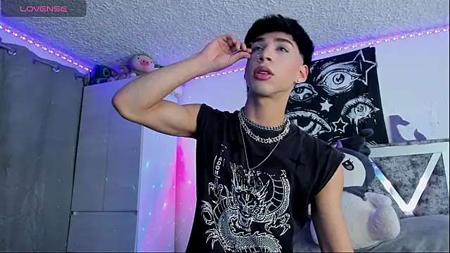 Dark Boy26 online show from 8, 9, 2025