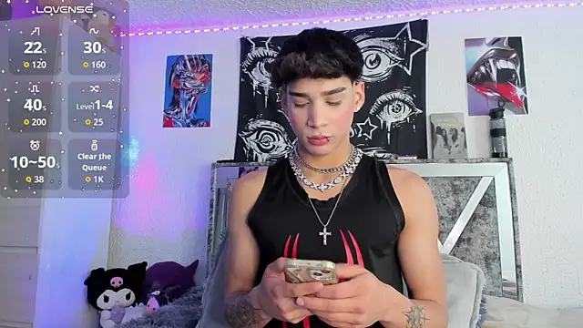 Dark Boy26 online show from 13, 2, 2026