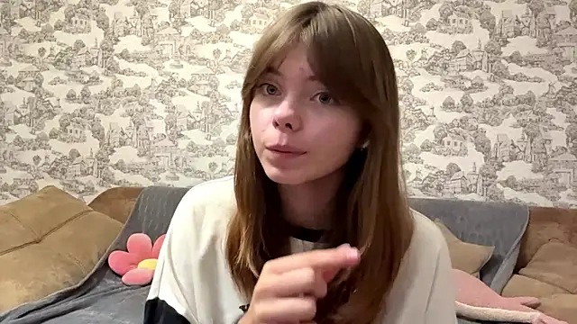 CoralinaEastoy online show from 9, 9, 2025