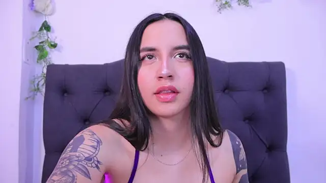Snapshot of kaylee_lee chatting on 25, 5, 2026 kaylee lee online show from 25, 5, 2026