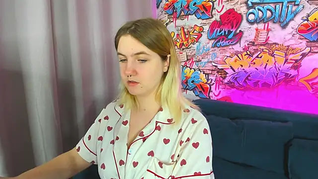Snapshot of Julia_Jips chatting on 13, 9, 2025 Julia Jips online show from 13, 9, 2025