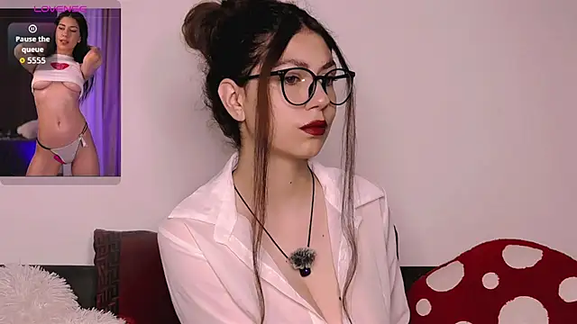 M1kaylaRaven online show from 25, 10, 2025