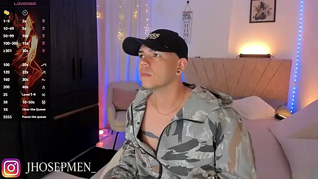 Snapshot of jhosepMoreno chatting on 12, 9, 2025 jhosepMoreno online show from 12, 9, 2025