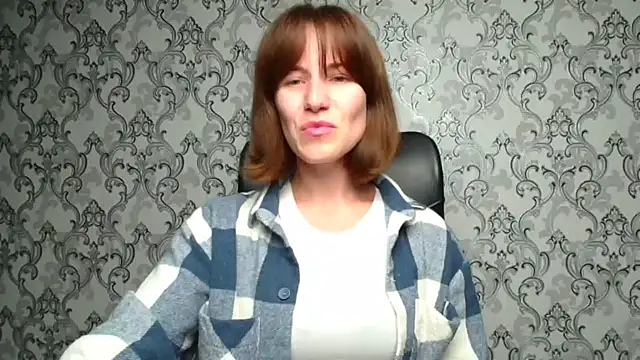 Snapshot of Kelly_Kisss chatting on 21, 10, 2025 Kelly Kisss online show from 21, 10, 2025