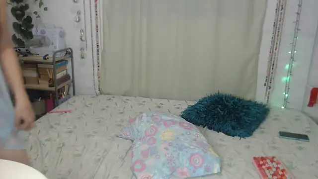 Snapshot of porndollbaby chatting on 4, 6, 2026 porndollbaby online show from 4, 6, 2026