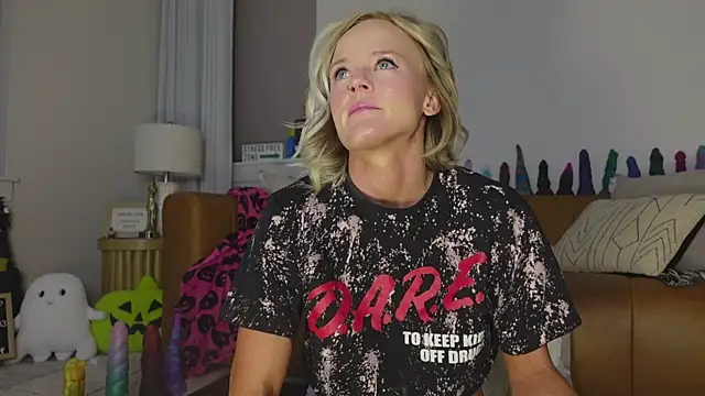 Taylorlove303 online show from 29, 10, 2025