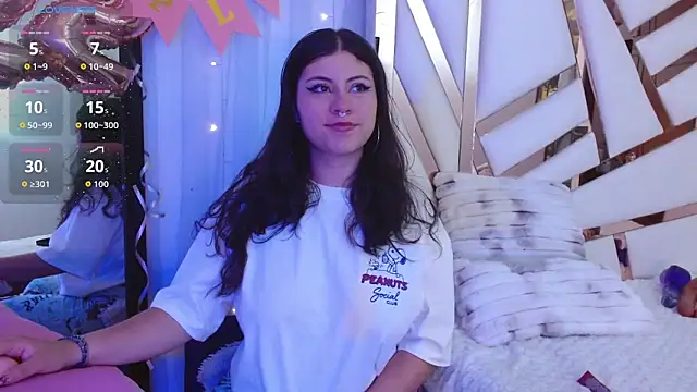 Snapshot of hannia_baileys chatting on 24, 4, 2026 hannia baileys online show from 24, 4, 2026