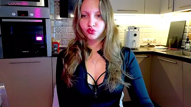 Snapshot of Brightsstar chatting on 3, 2, 2026 Brightsstar online show from 3, 2, 2026