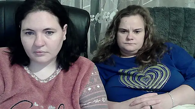 HollyXEva online show from 30, 9, 2025