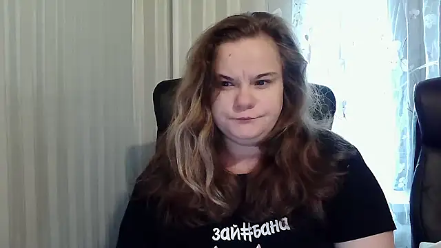 HollyXEva online show from 3, 10, 2025