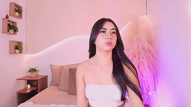 maia lia  online show from 11, 9, 2025