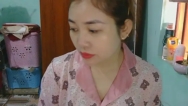 Uhem112 online show from 30, 10, 2025