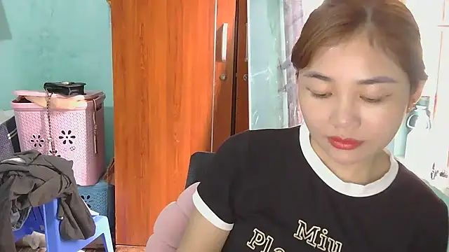 Uhem112 online show from 12, 10, 2025