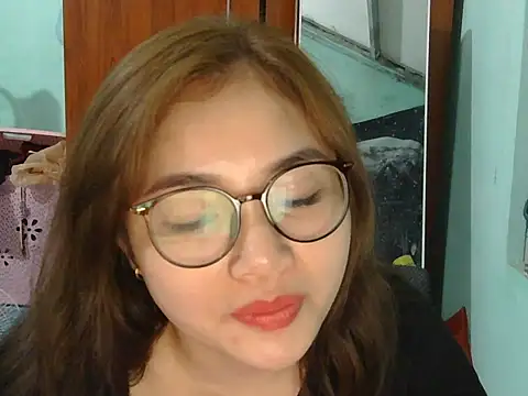 Uhem112 online show from 26, 10, 2025