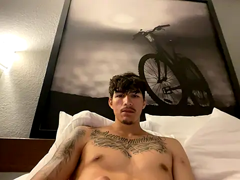 Snapshot of funbigdickk chatting on 10, 10, 2025 funbigdickk online show from 10, 10, 2025