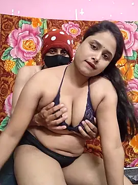 Snapshot of Seducing_couple chatting on 26, 4, 2026 Seducing couple online show from 26, 4, 2026