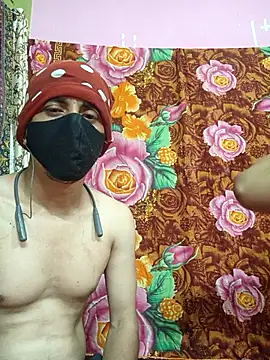 Snapshot of Seducing_couple chatting on 24, 5, 2026 Seducing couple online show from 24, 5, 2026