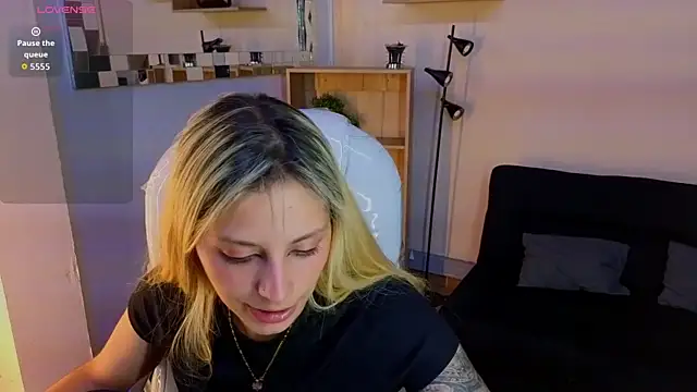 Jennaa Cooper online show from 11, 2, 2026