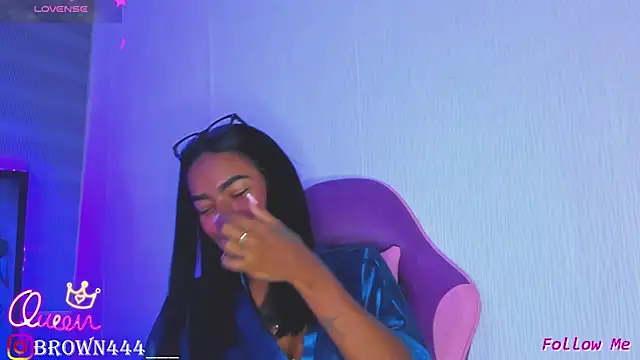  naomibrown  online show from 8, 4, 2026