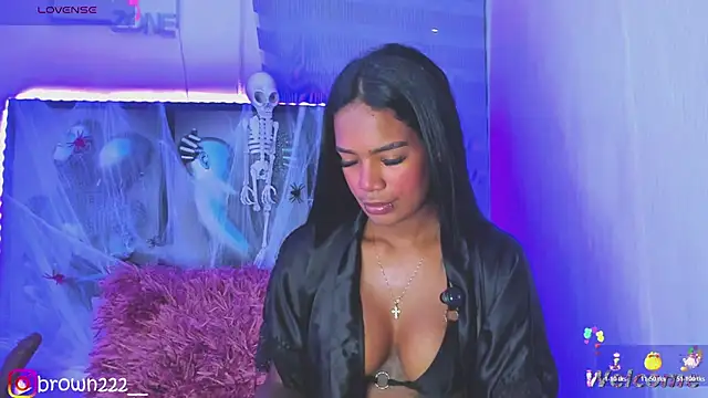  naomibrown  online show from 25, 10, 2025