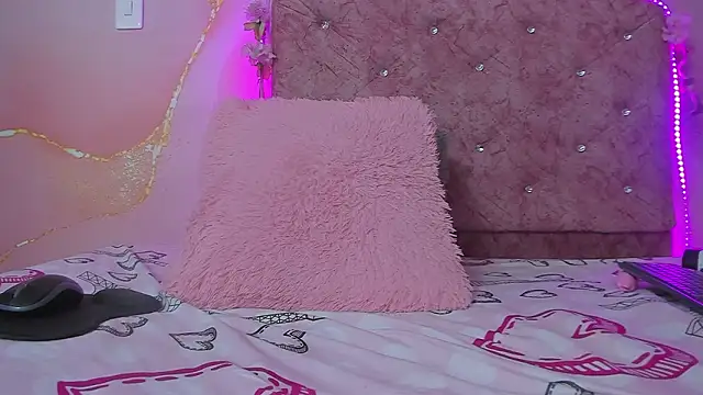 violet taylor  online show from 14, 1, 2026