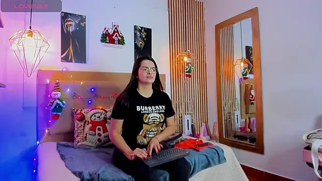Snapshot of _samanthaa_foxx chatting on 2, 12, 2025 samanthaa foxx online show from 2, 12, 2025