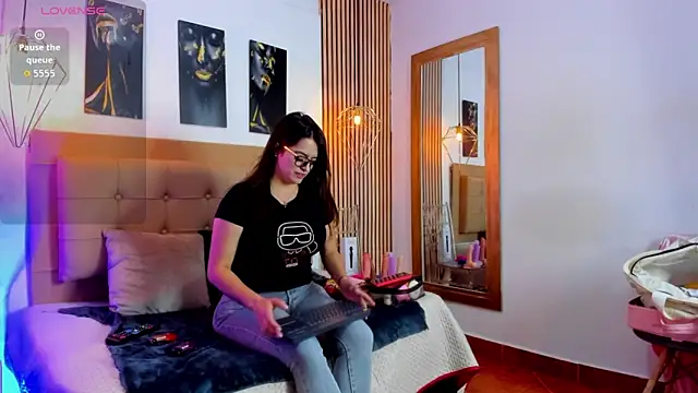 Snapshot of _samanthaa_foxx chatting on 13, 11, 2025 samanthaa foxx online show from 13, 11, 2025