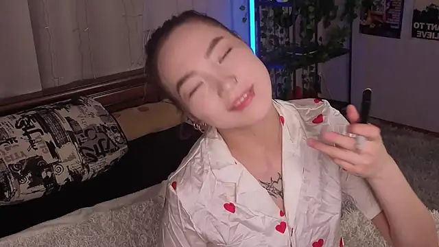 OdetteBiddy online show from 17, 12, 2025