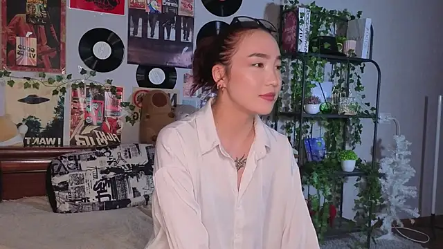 OdetteBiddy online show from 8, 11, 2025