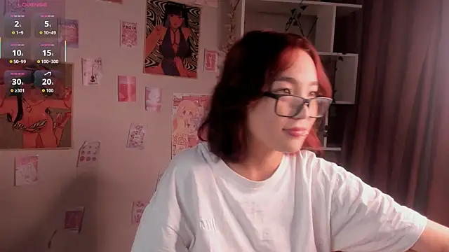 Snapshot of OdetteBiddy chatting on 11, 9, 2025 OdetteBiddy online show from 11, 9, 2025