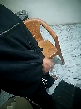 Kartikkartik8595 online show from 2, 12, 2025