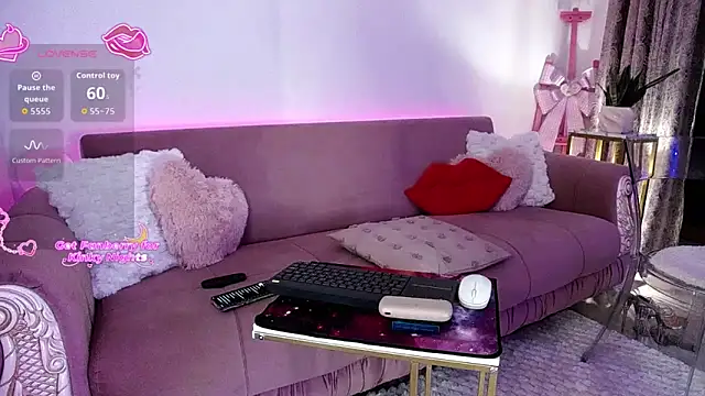 oliviathea online show from 2, 11, 2025