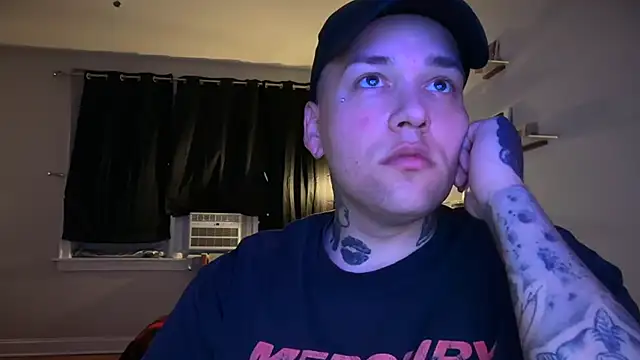 Snapshot of robin_bones chatting on 16, 7, 2026 robin bones online show from 16, 7, 2026