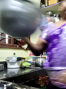 papukurty online show from 14, 4, 2026