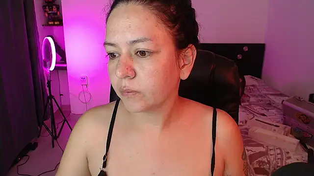 Abbyjoness21 online show from 23, 10, 2025