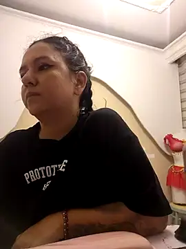 Abbyjoness21 online show from 8, 11, 2025