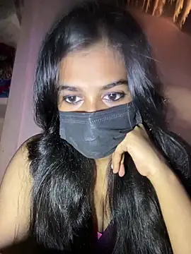 umairahaasan 1 online show from 25, 4, 2026