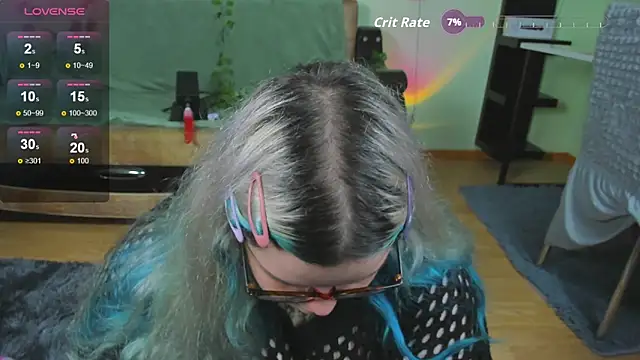 Snapshot of _CandyM1lky_ chatting on 13, 10, 2025 CandyM1lky online show from 13, 10, 2025